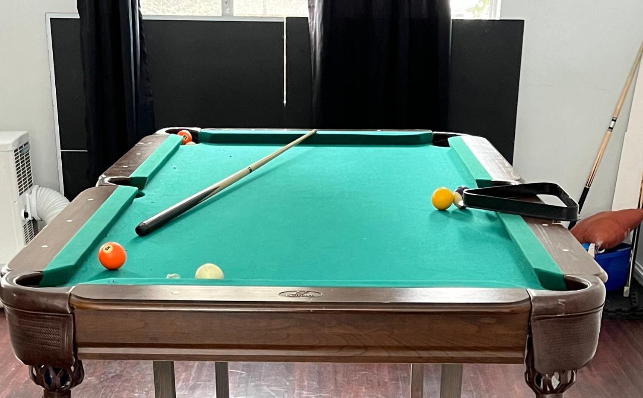 Vintage - 3 Bed House - North Surrey - Ping-Pong And Pool Table - Tv Cable Villa Exterior foto
